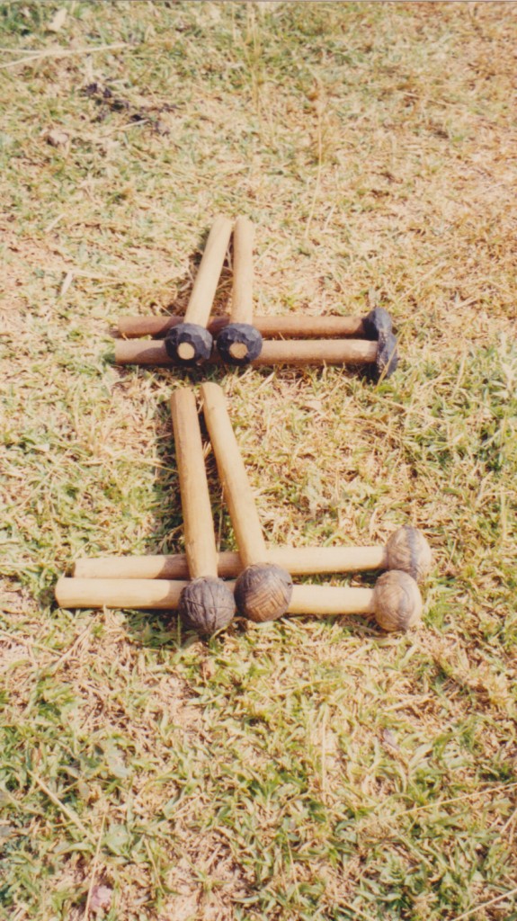 Detail of modern (top) and traditional (bottom) Birifor xylophone mallets.